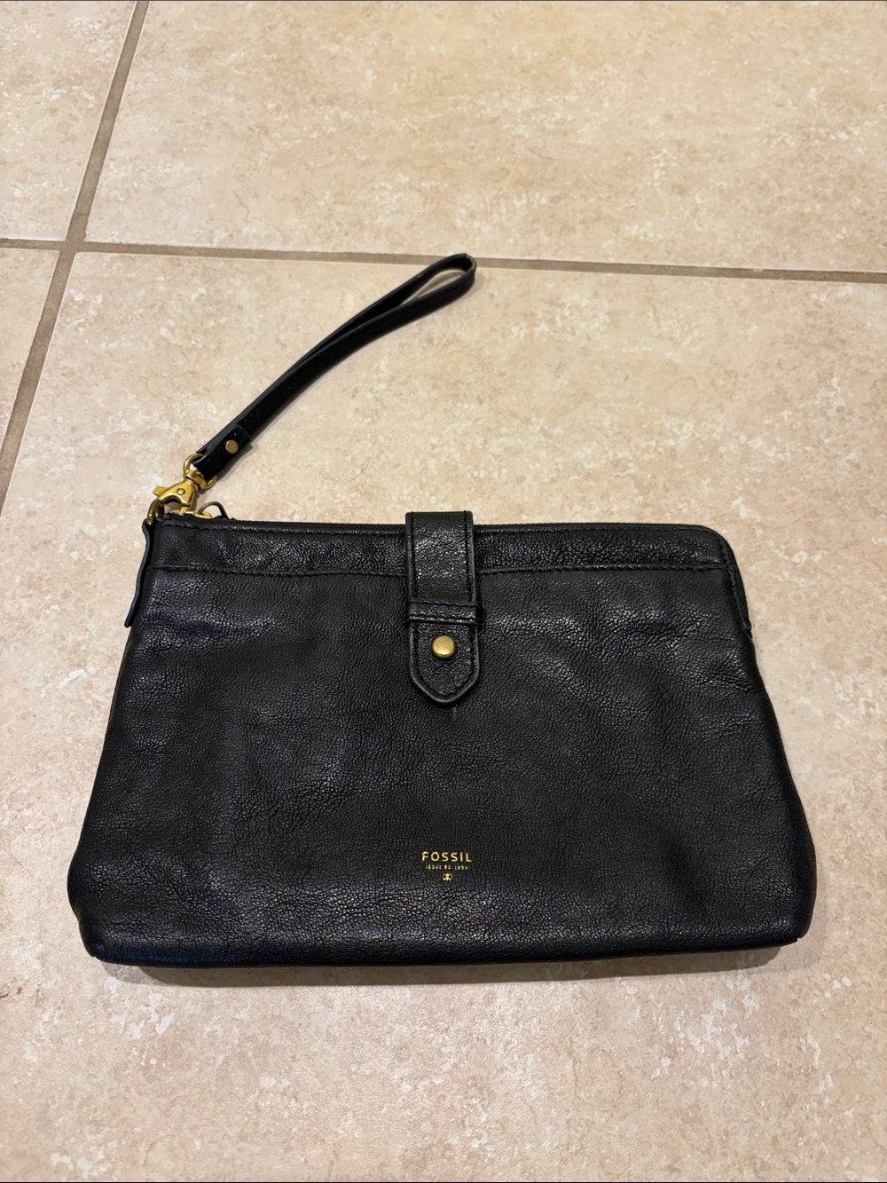 Fossil Like New With Tag Black Clutch Becca